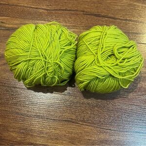 2 Hobbii Extra Fine Merino Wool Green Skeins Yarn knit Crochet